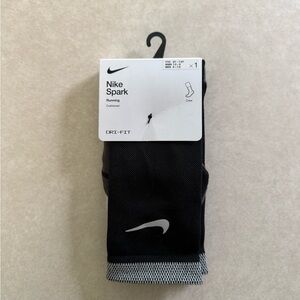 Nike Spark Cushioned Crew Running Socks Black Men’s Sz 6-7.5 Womens Sz 7.5-9 NWT